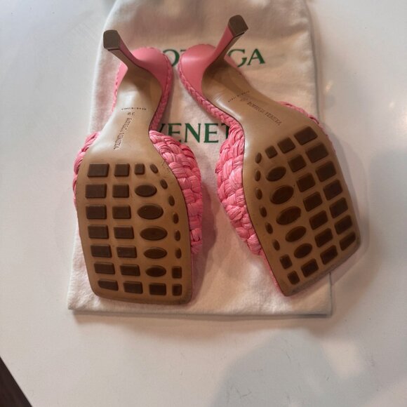 Bottega Veneta Women's Pink Stretch Raffia Sandals Size 39 - Picture 3 of 3